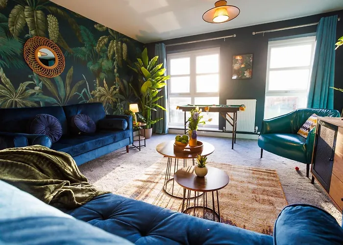 Luxury Celebrity Townhouse Etihad Stadium Coop Live Arena 2 Parking Sleep 10