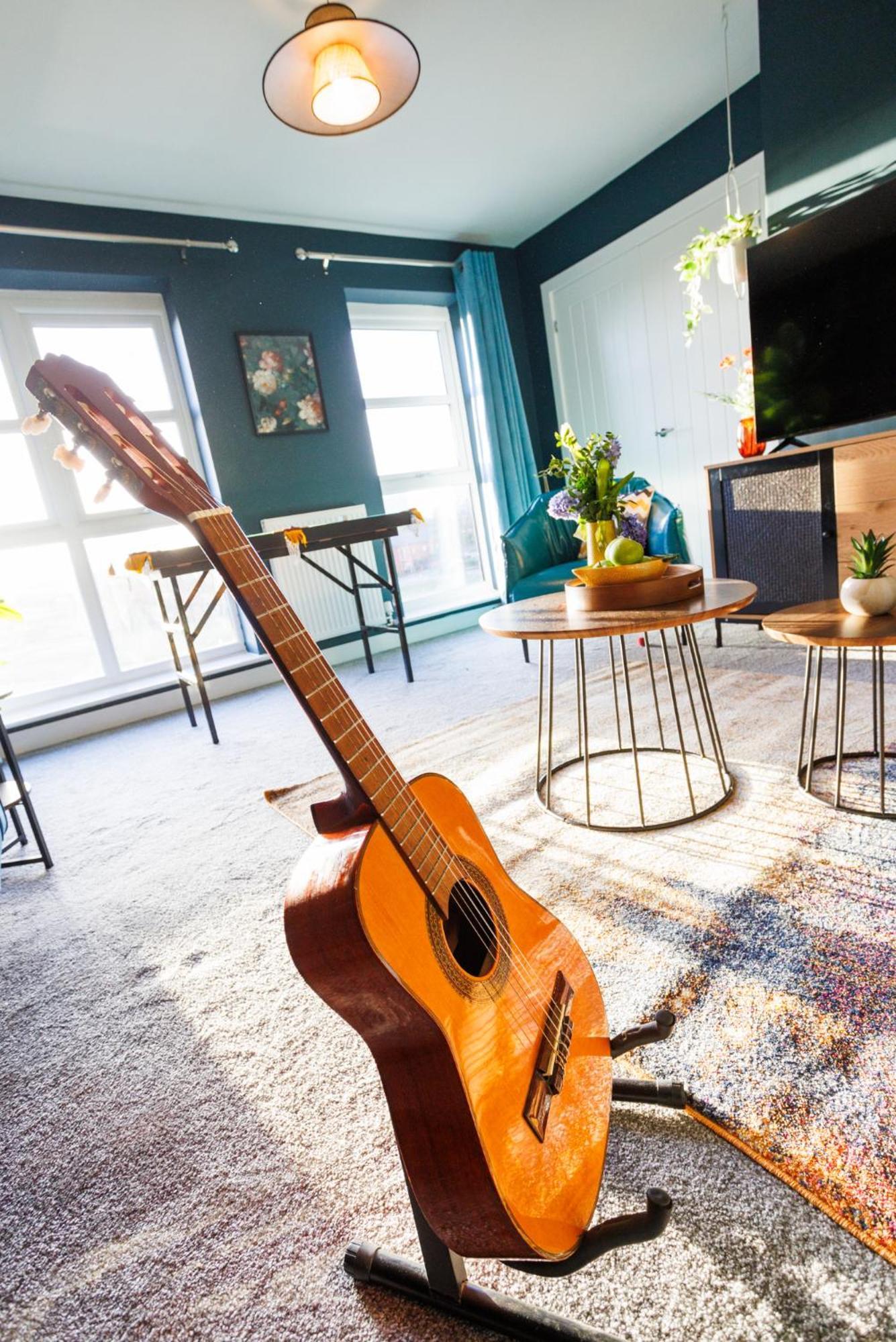 Holiday home Luxury Celebrity Townhouse Etihad Stadium Coop Live Arena 2 Parking Sleep 10 *