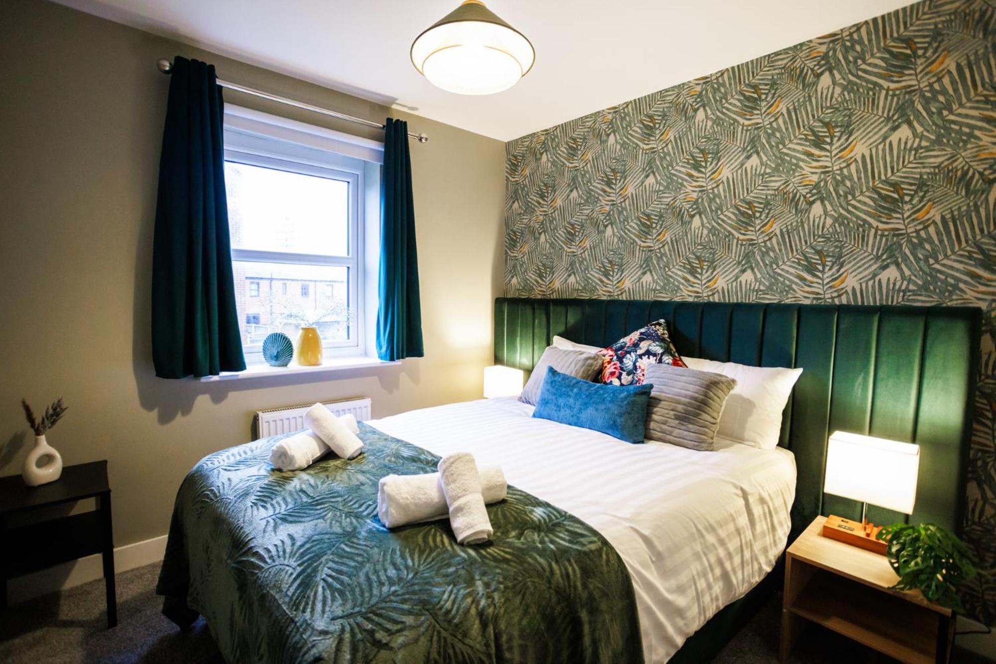 Holiday home Luxury Celebrity Townhouse Etihad Stadium Coop Live Arena 2 Parking Sleep 10